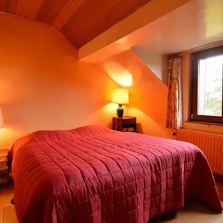 Spacious Holiday In Near Forest *